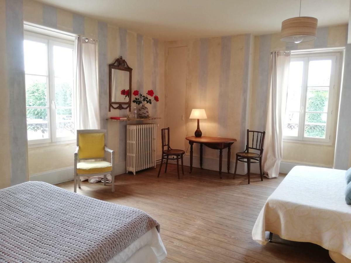 Bed and Breakfast La Virgule De Tanlay Exterior foto