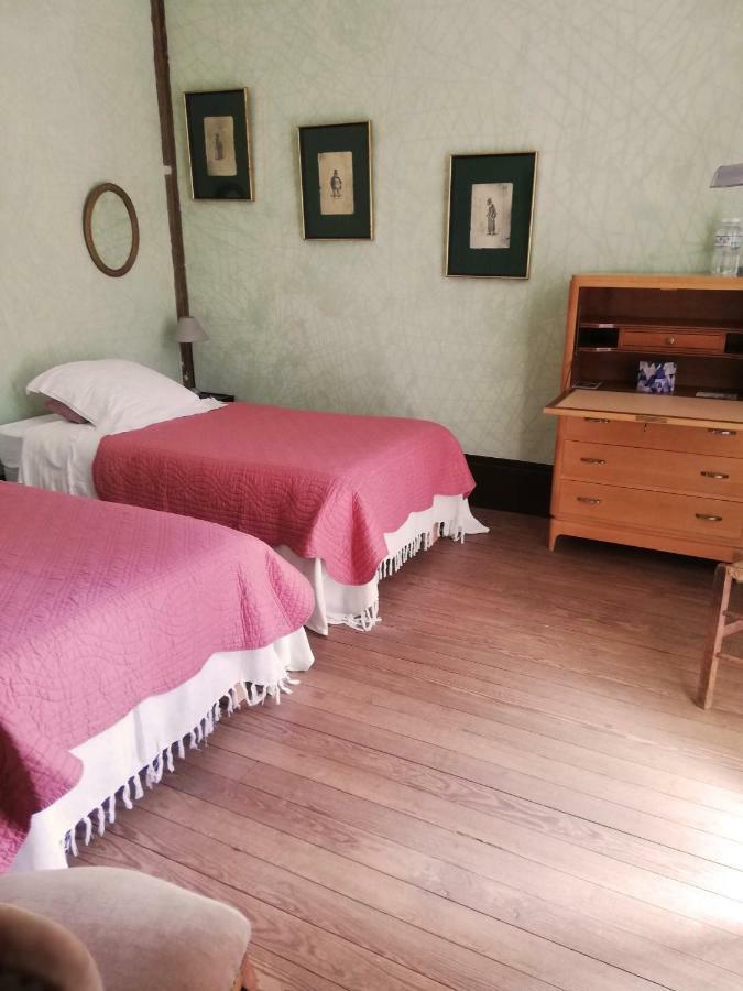 Bed and Breakfast La Virgule De Tanlay Exterior foto